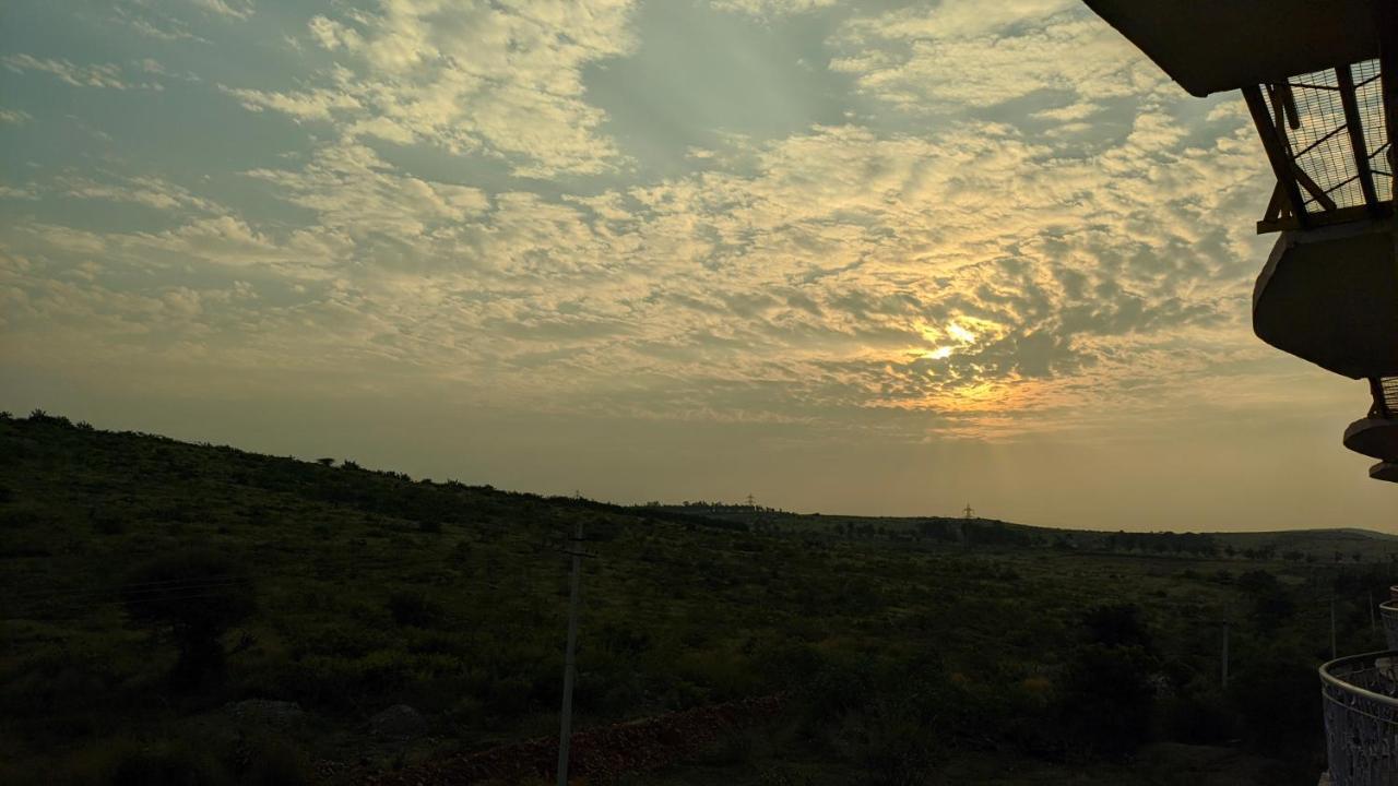 Kanthi Resorts Badami Bagalkot Exterior photo